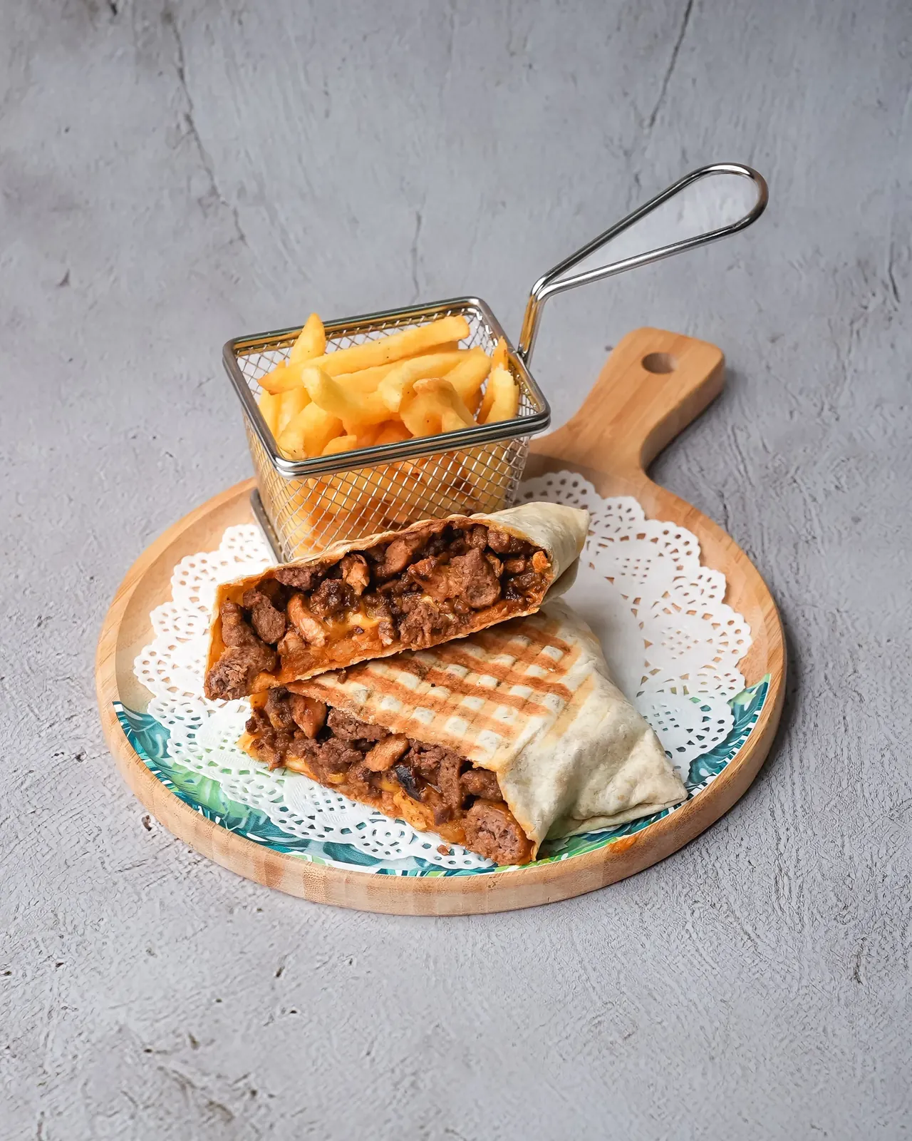 Mixed Tacos - chicken and beef tacos in Qatar at AMLO Doha
